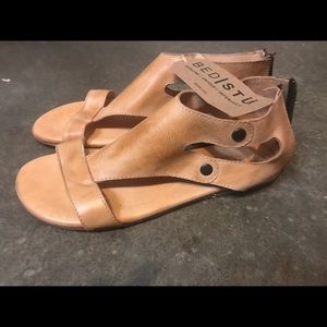 BedStu sandals NWT
